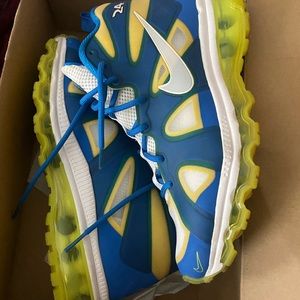 Nike Sneaks kids 6.5